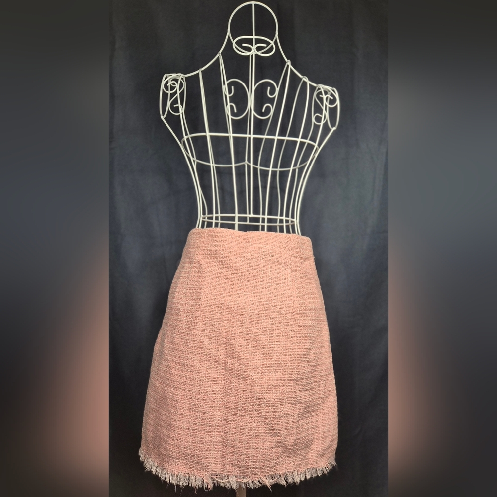 Blue Rain Pink Tweed Pencil Skirt with Pearl Buttons - Picture 2 of 4